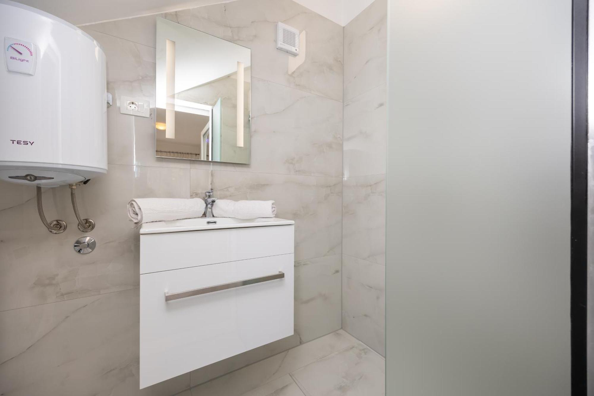 Apartments Marija สปลิท ภายนอก รูปภาพ